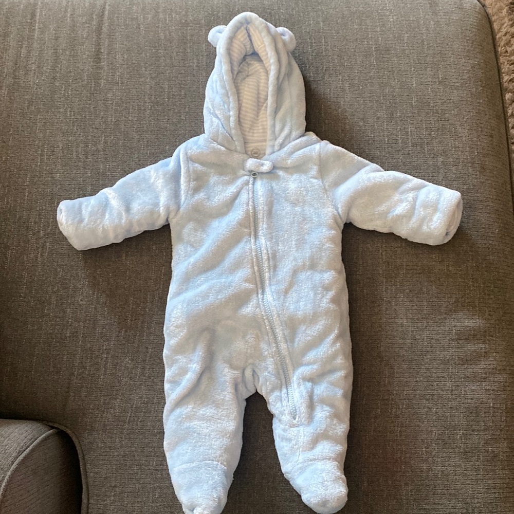 Snow suit for infant